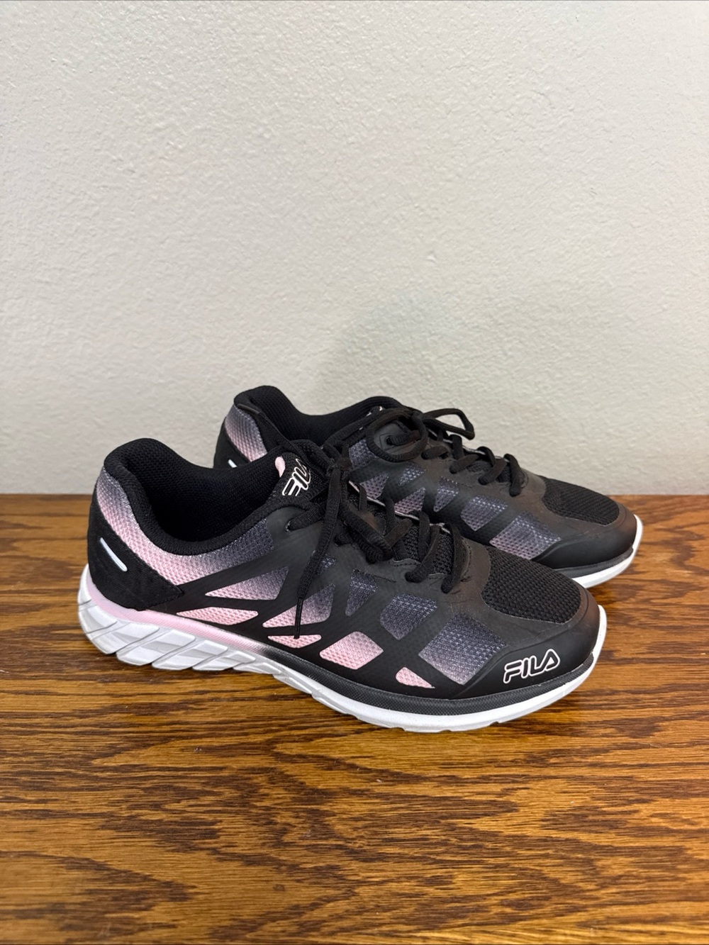 Fila Memory Super Stride 2 women’s Running Shoes Size 9
